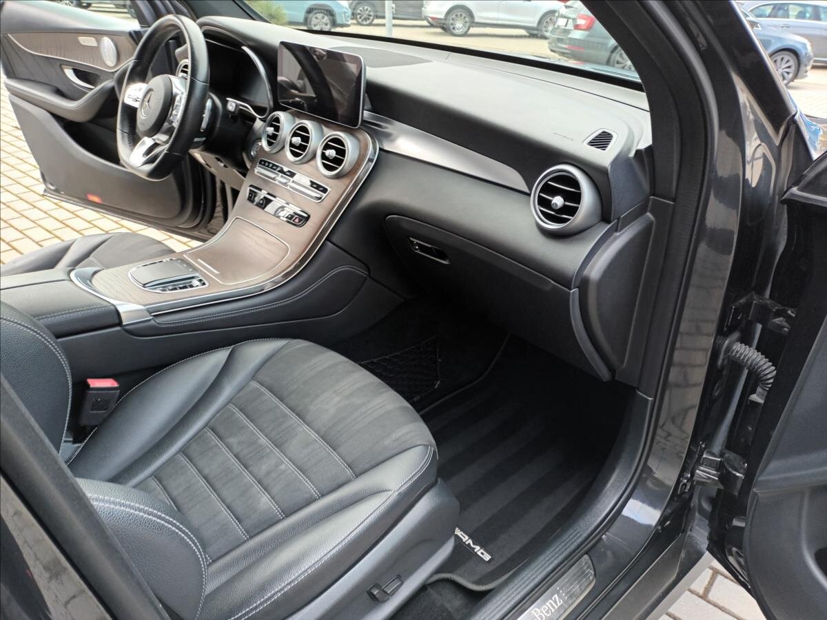 Mercedes-Benz GLC SUV / Terénní 2,0 l 180 kw
