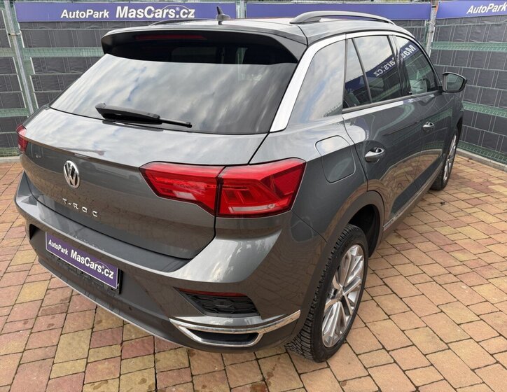 Volkswagen T-Roc SUV / Terénní 999,0 85 kw
