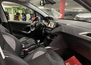 Peugeot 2008 MPV 1,2 l 60 kw