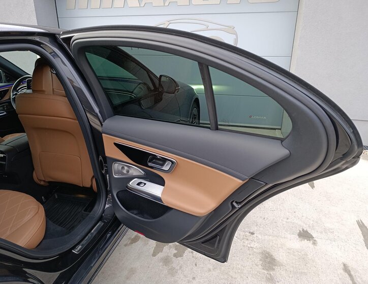 Mercedes-Benz Třídy E Sedan 2,0 l 145 kw