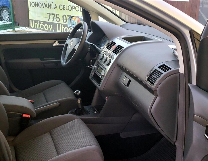 Volkswagen Touran MPV 1,9 l 77 kw