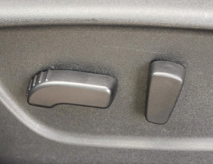 Nissan Qashqai SUV / Terénní 1,2 l 85 kw