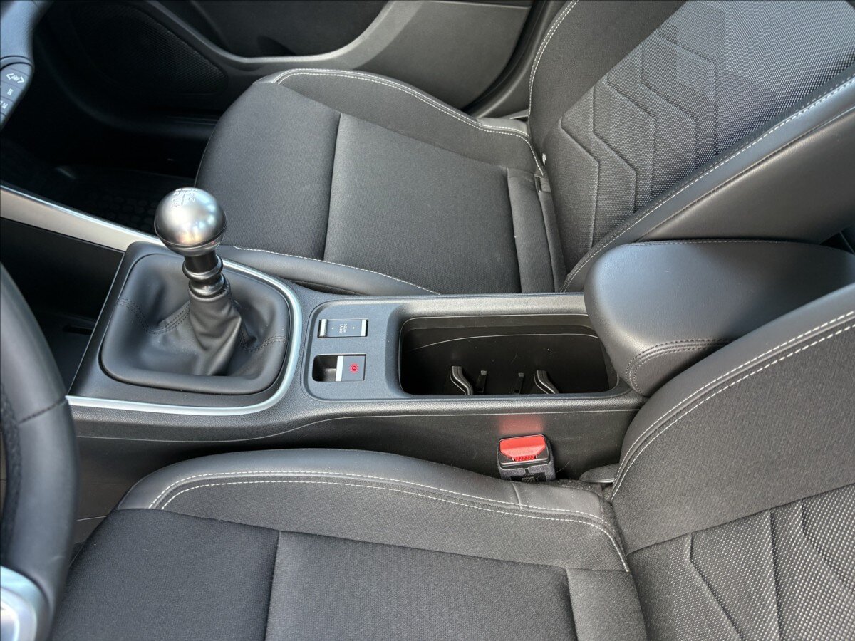 Jeep Avenger Sedan / Limuzína 1,2 l 74 kw