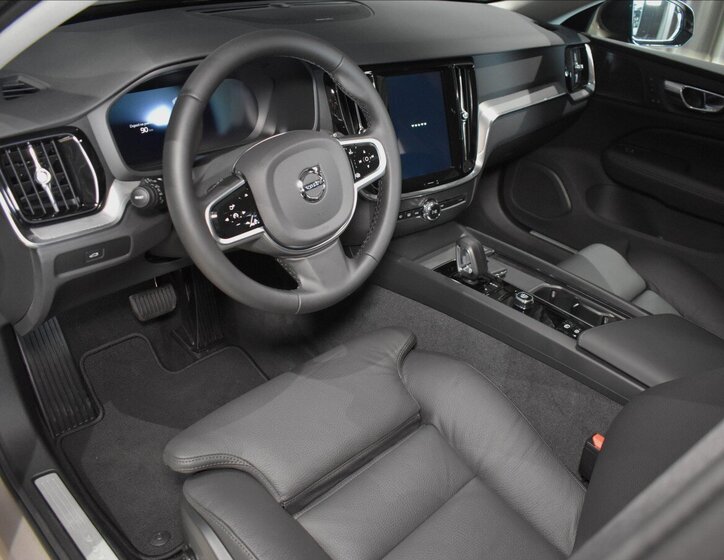 Volvo V60 Kombi 2,0 l 145 kw