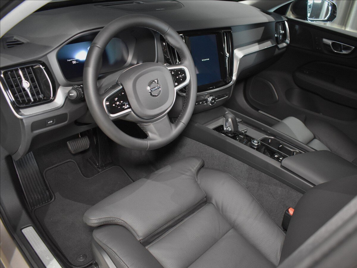 Volvo V60 Kombi 2,0 l 145 kw