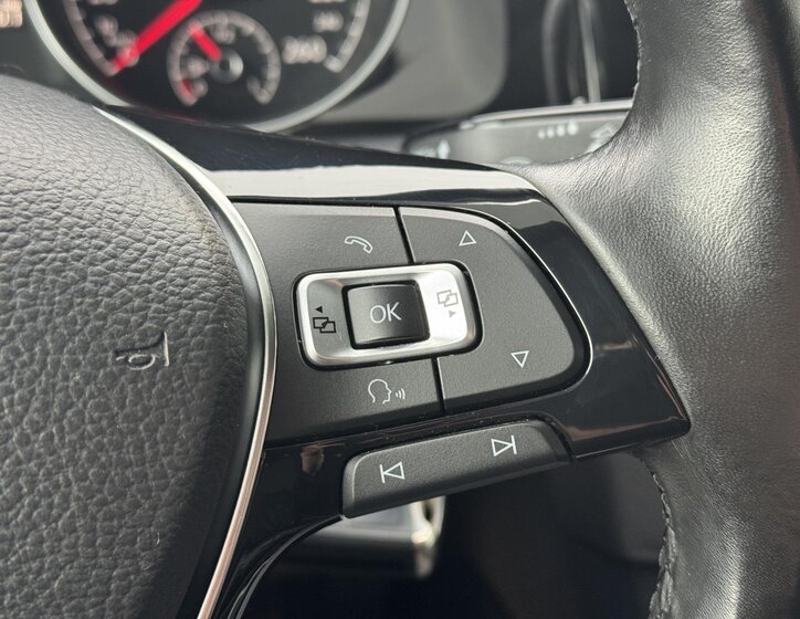 Volkswagen Golf Hatchback 1,4 l 103 kw