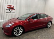 Tesla Model 3 Liftback 0,0 324 kw