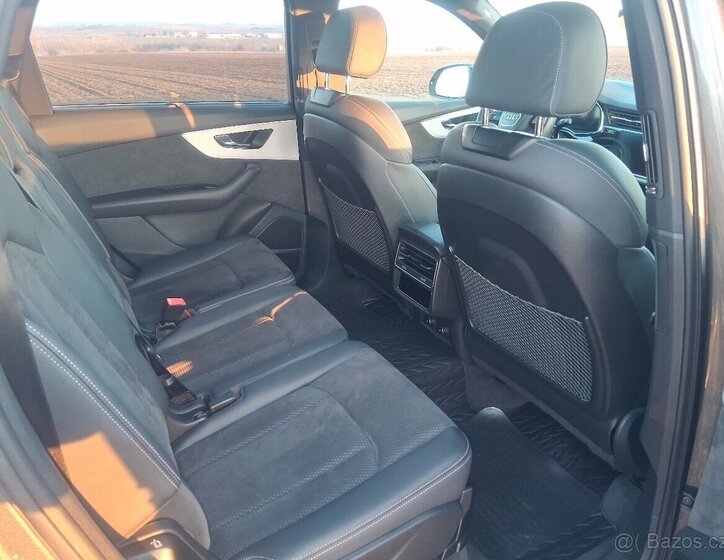 Audi Q7 Kombi 0,0 210 kw