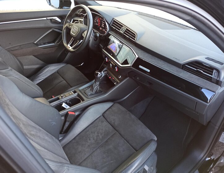 Audi RS Q3 SUV 2,5 l 294 kw