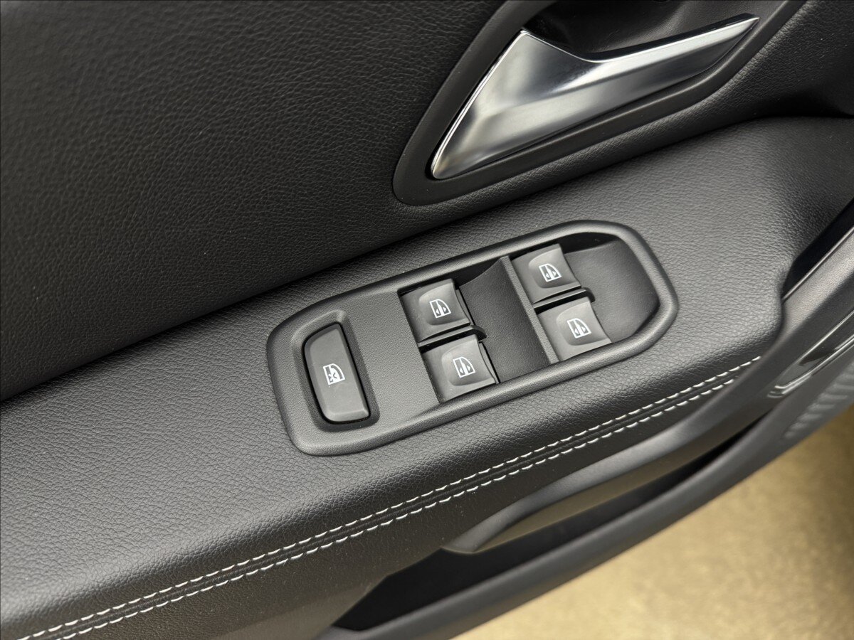 Dacia Duster SUV / Terénní 1,3 l 110 kw