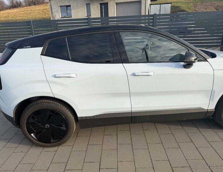 Volvo EX30 Hatchback 0,0 0