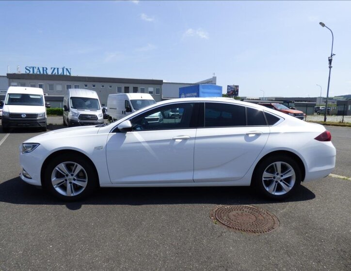 Opel Insignia Hatchback 2,0 l 125 kw