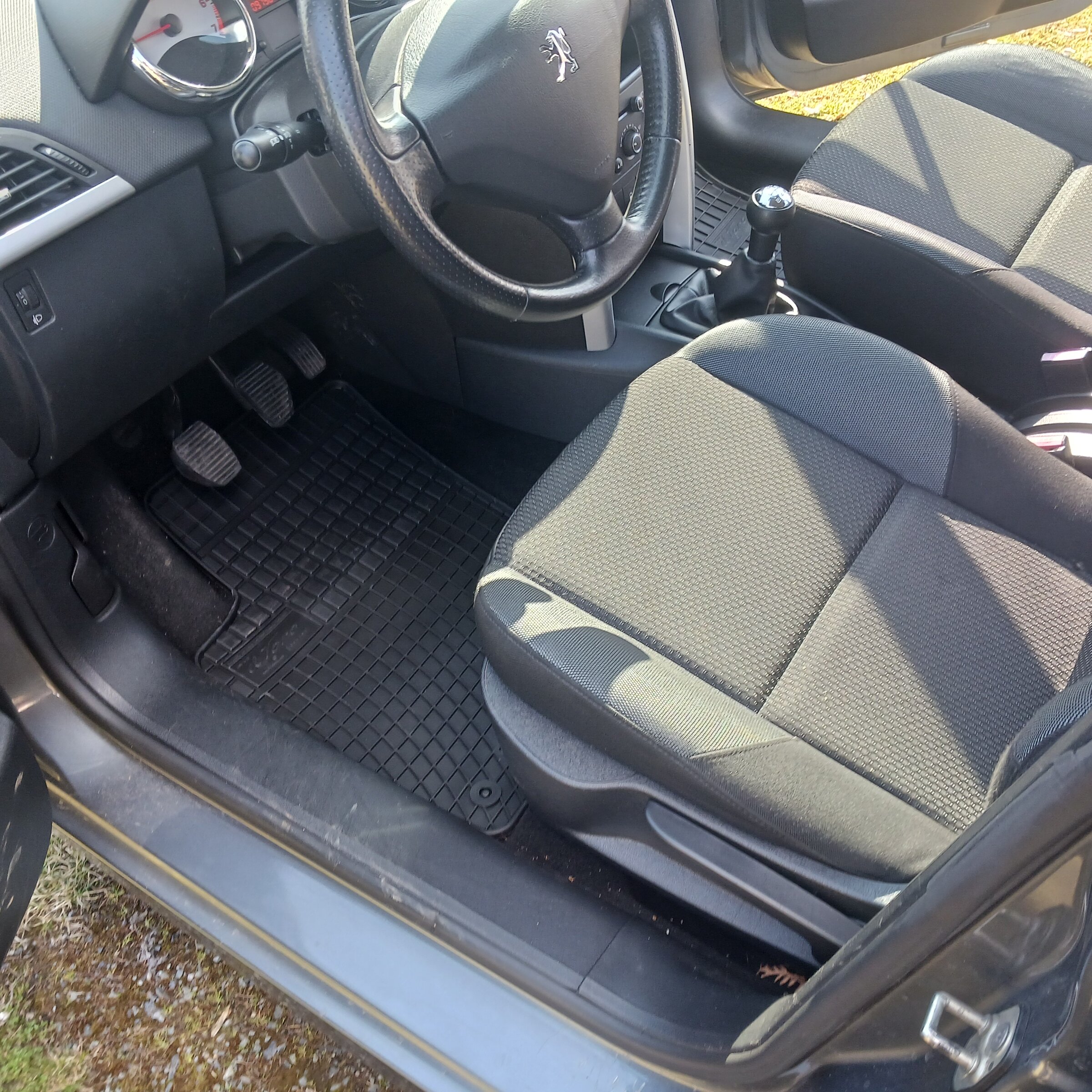 Peugeot 207 Kombi 1,4 l 54 kw