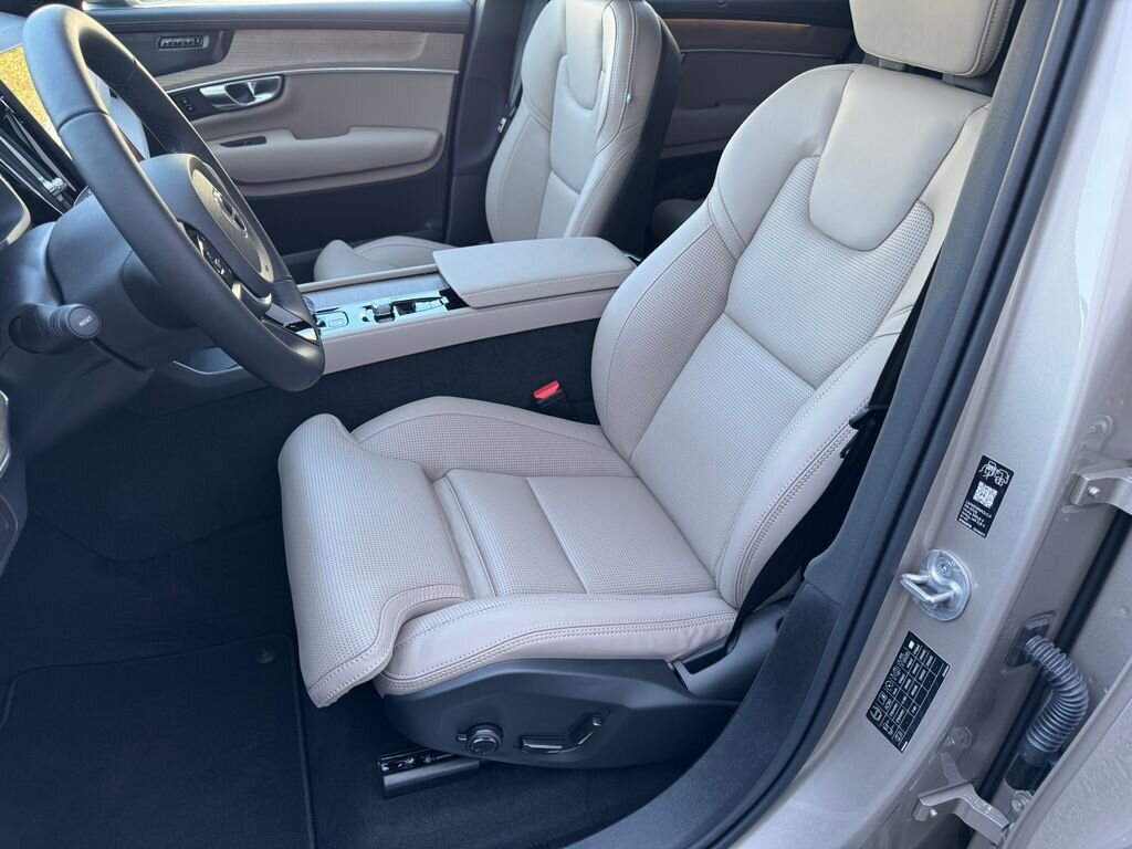 Volvo XC90 SUV / Terénní 2,0 l 335 kw