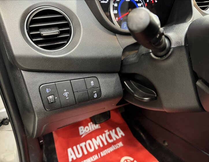 Hyundai i10 Hatchback 1,2 l 64 kw