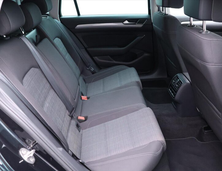 Volkswagen Passat Kombi 2,0 l 147 kw