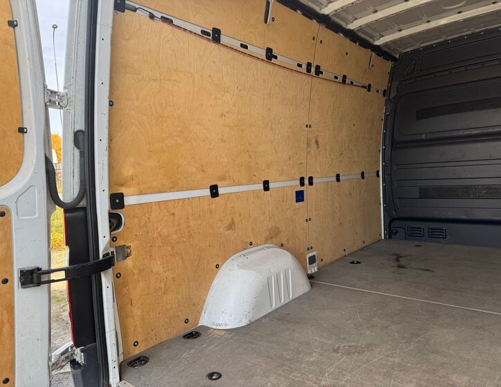 Mercedes-Benz Sprinter 24