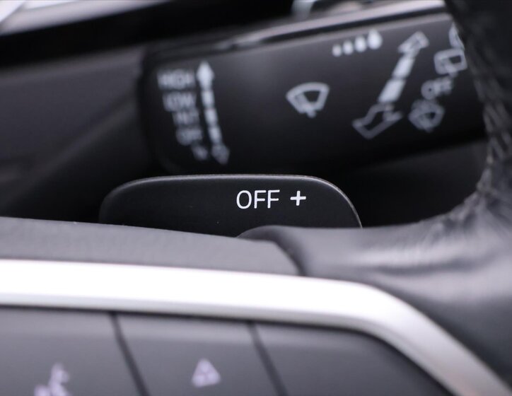 Volkswagen Passat Kombi 2,0 l 206 kw