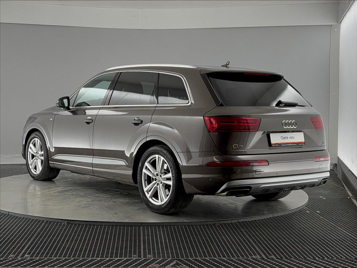 Audi Q7 SUV / Terénní 3,0 l 200 kw