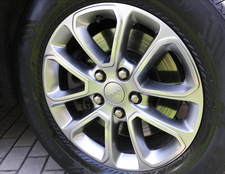 Jeep Grand Cherokee 10