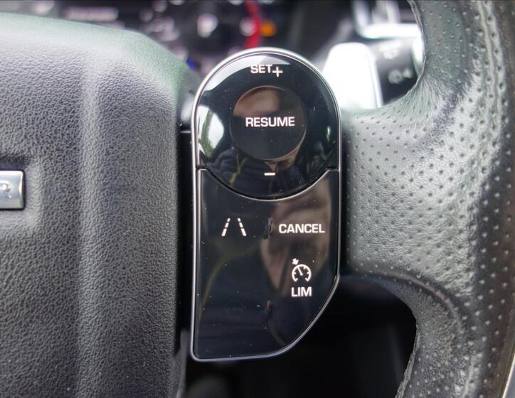 Land Rover Range Rover Velar 31