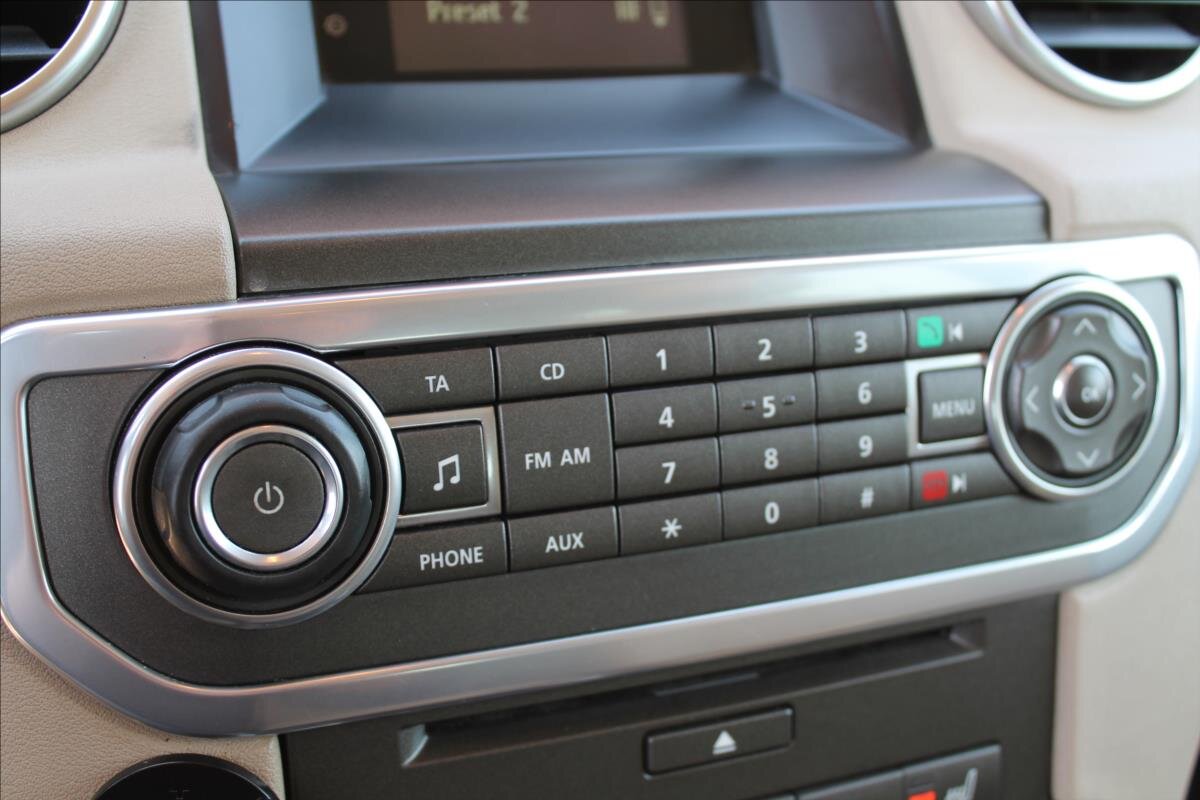 Land Rover Discovery SUV / Terénní 3,0 l 155 kw