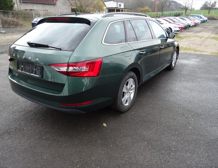 Škoda Superb Kombi 1,6 l 88 kw