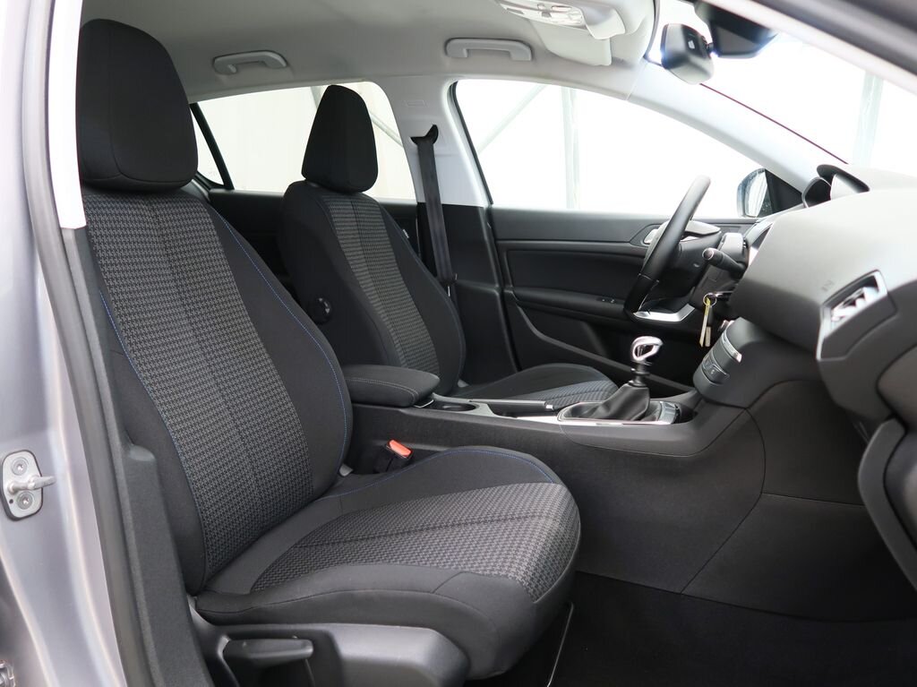 Peugeot 308 Hatchback 1,2 l 81 kw