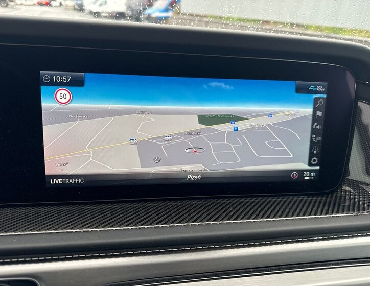 Mercedes-Benz Třídy G SUV / Terénní 4,0 l 430 kw