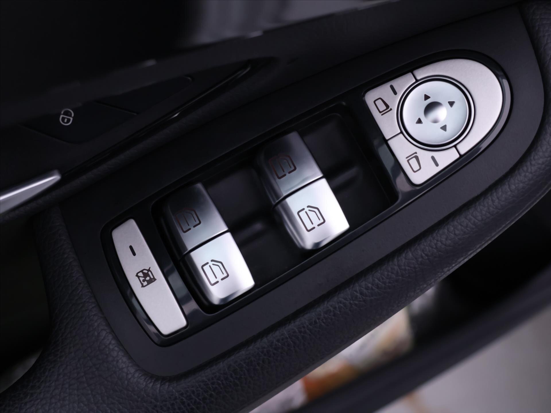 Mercedes-Benz Třídy C Kombi 2,1 l 100 kw