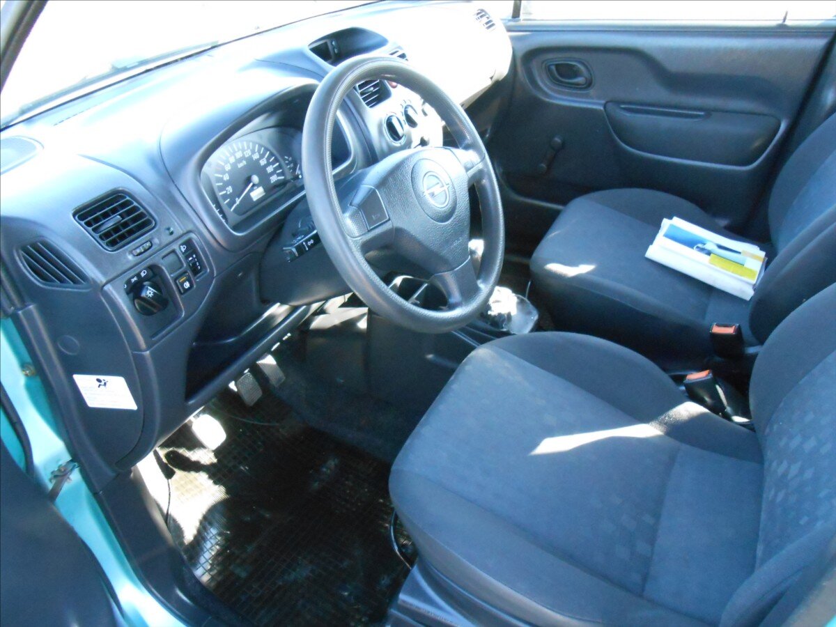 Opel Agila Hatchback 1,2 l 59 kw