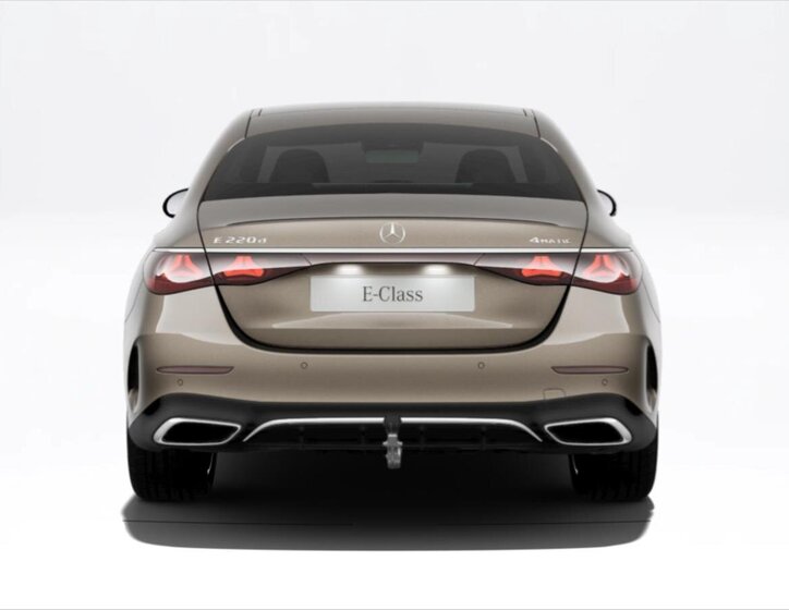 Mercedes-Benz Třídy E Sedan 2,0 l 145 kw