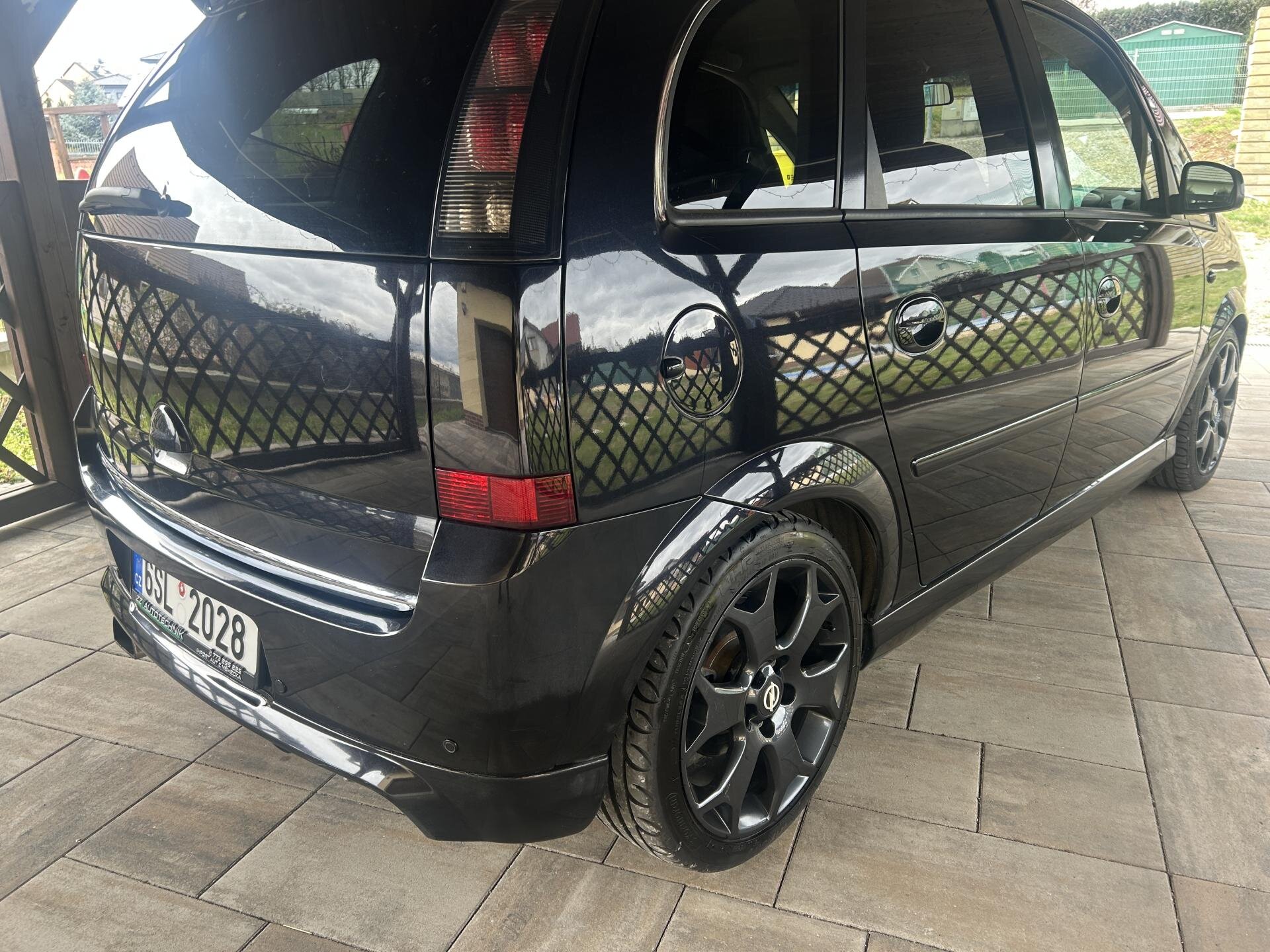 Opel Meriva Hatchback 1,6 l 132 kw