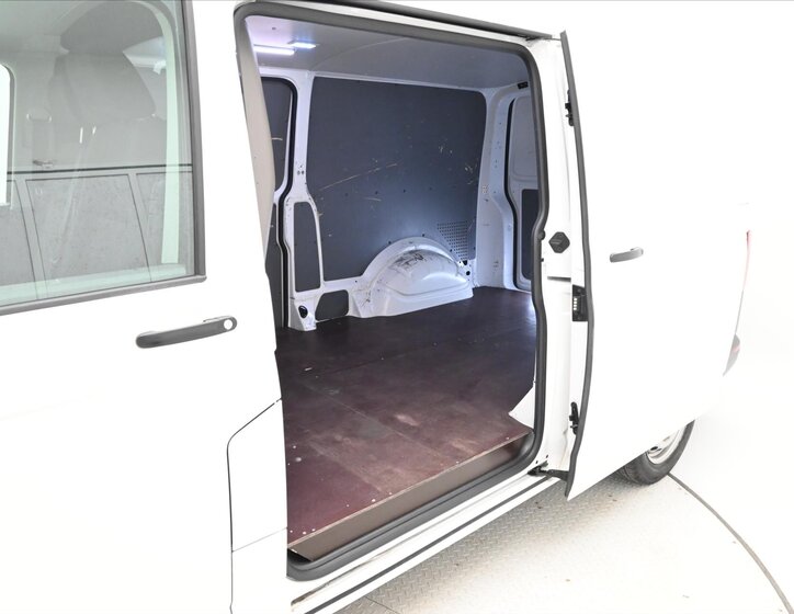 Volkswagen Transporter Skříň 2,0 l 81 kw