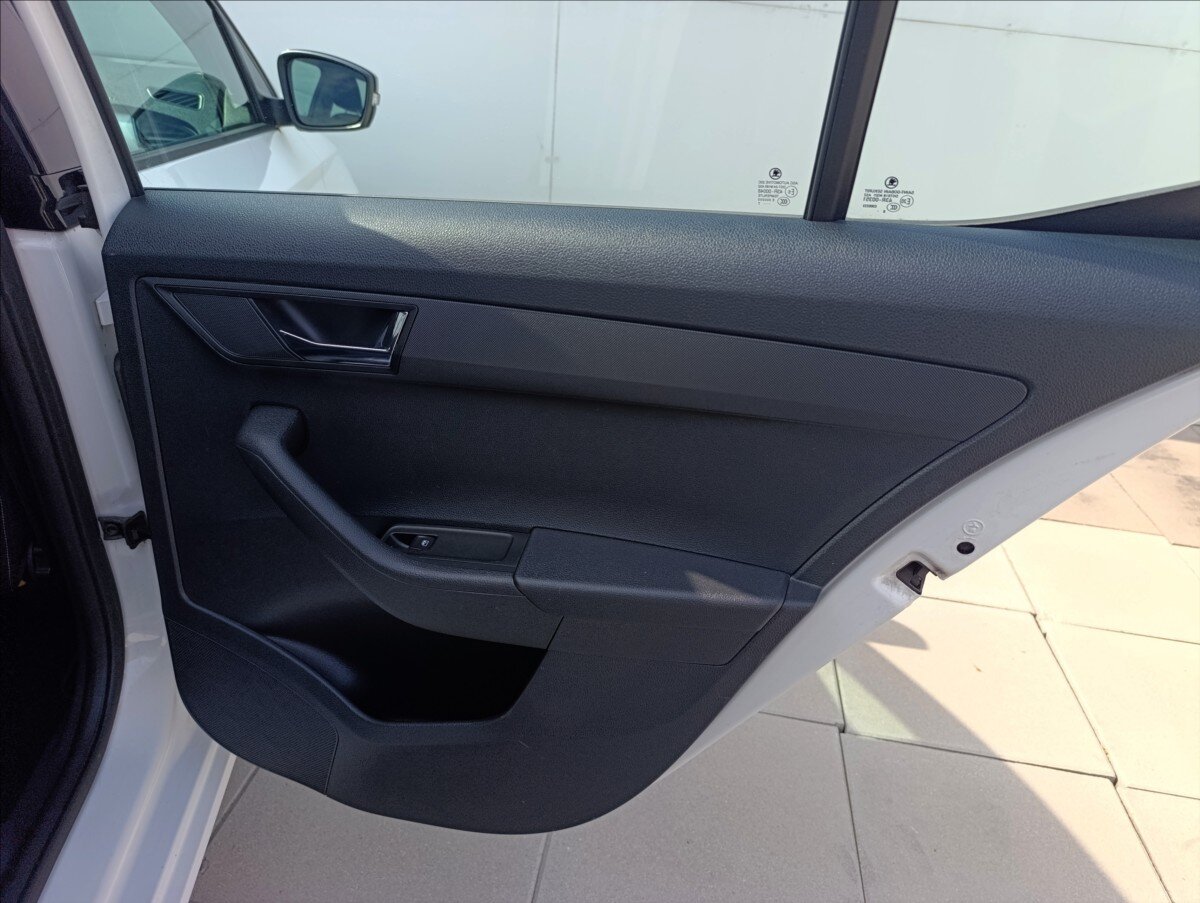 Škoda Fabia Hatchback 999,0 44 kw