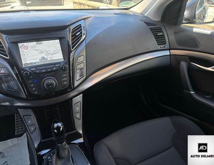 Hyundai i40 Kombi 2,0 l 121 kw