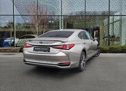 Lexus ES 300h 5