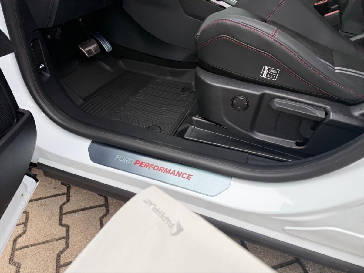 Ford Puma Hatchback 998,0 118 kw