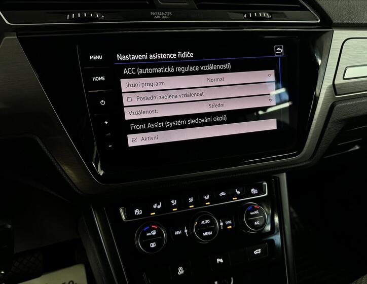 Volkswagen Touran 24