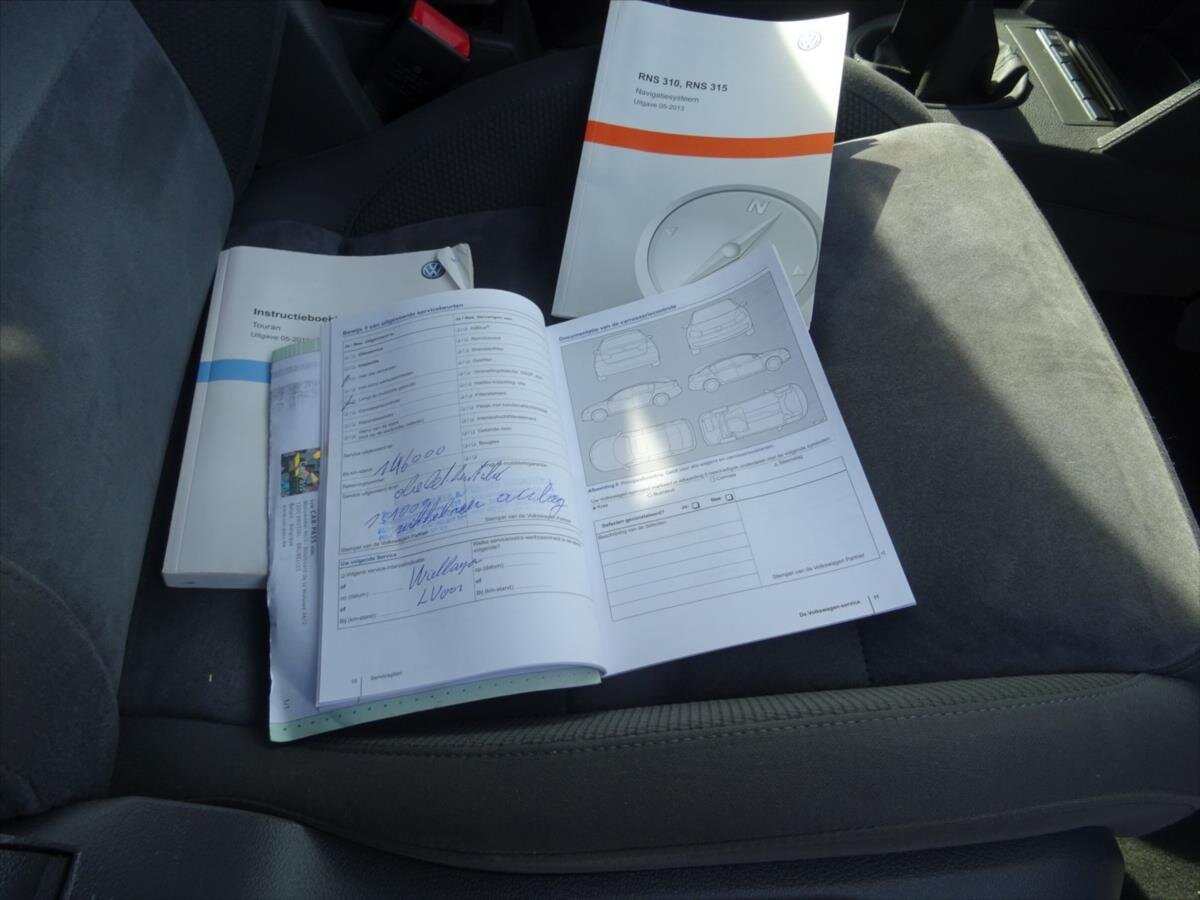 Volkswagen Touran MPV 1,2 l 77 kw