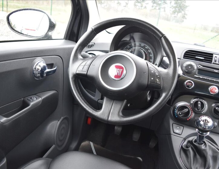 Fiat 500 Hatchback 1,4 l 74 kw