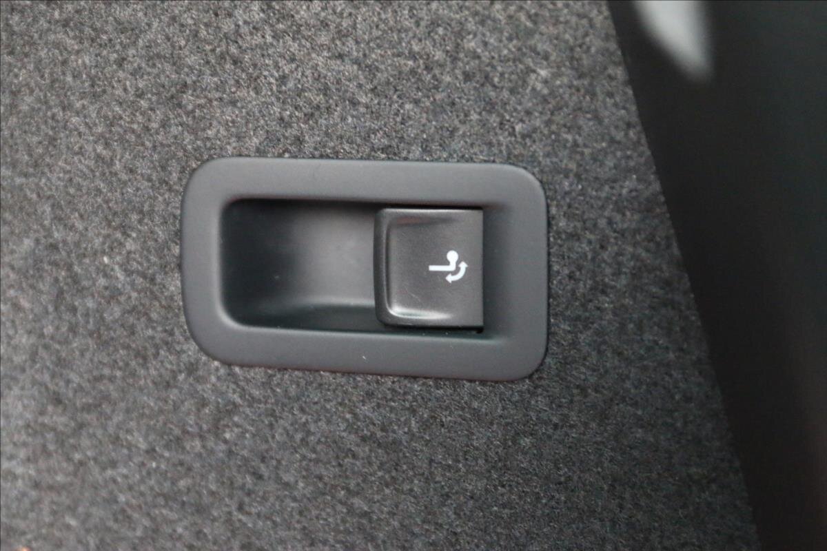 Škoda Karoq Kombi 1,6 l 85 kw