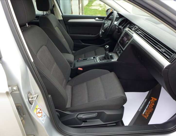 Volkswagen Passat Kombi 2,0 l 110 kw