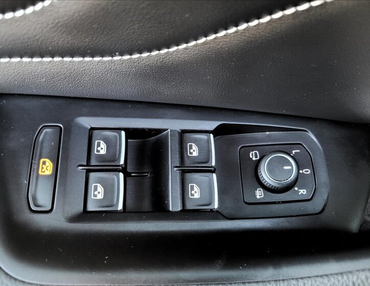 Volkswagen Passat Kombi 2,0 l 90 kw