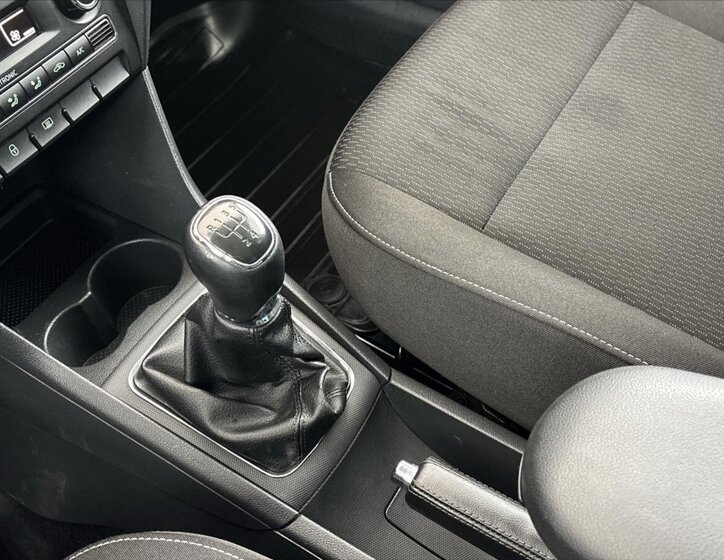 Škoda Rapid Liftback 1,2 l 63 kw