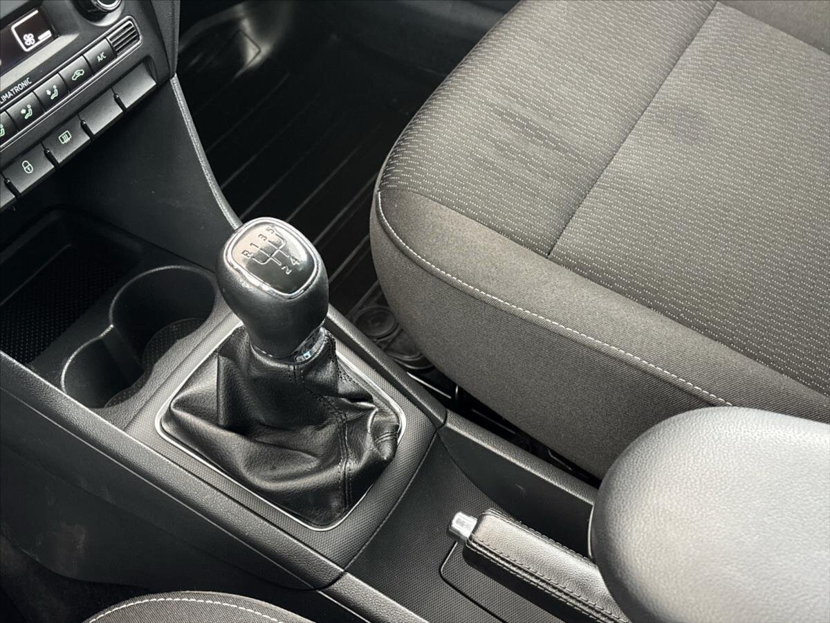 Škoda Rapid Liftback 1,2 l 63 kw