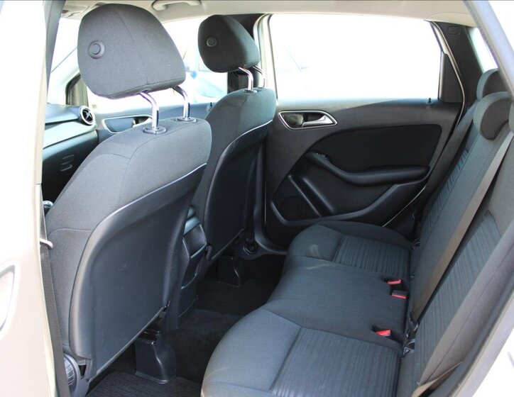 Mercedes-Benz Třídy B MPV 1,5 l 80 kw