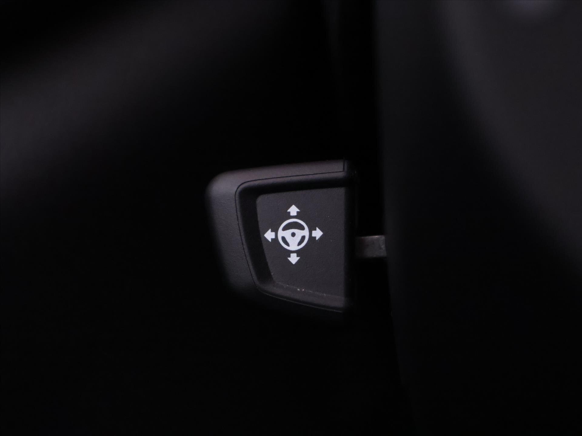 BMW X5 SUV 3,0 l 195 kw