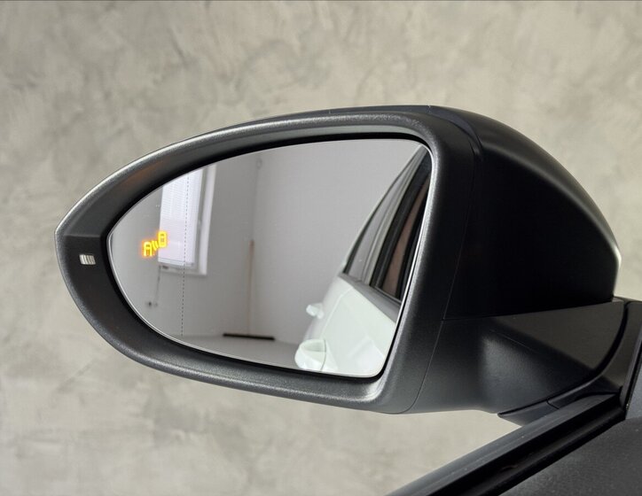 Volkswagen Golf Hatchback 2,0 l 213 kw