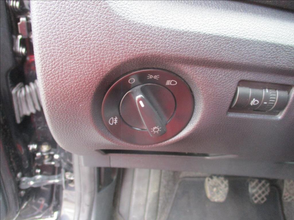 Škoda Roomster Kombi 1,2 l 51 kw